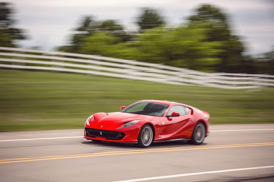  Ferrari 812 Superfast 2017 года  (NA) (фото 2 из 23)